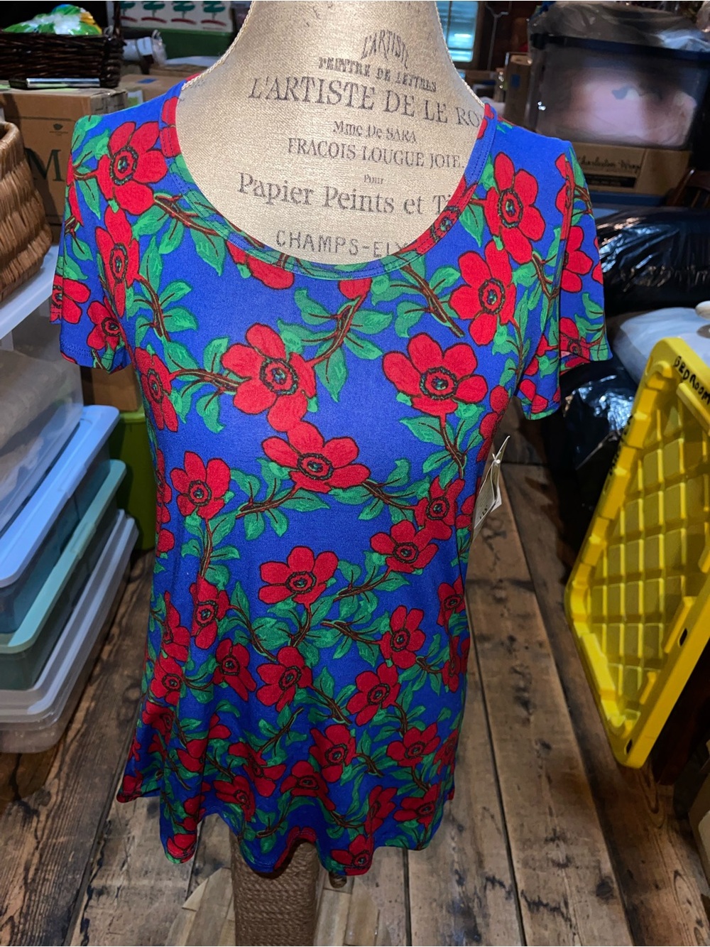 LuLaRoe Blue Scoop Neck Tee with Red Floral Print